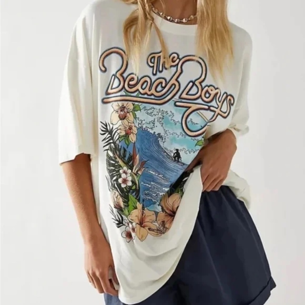 SOLD OUT Ivory The Beach Boys Tropical Beach Graphic Short Sleeve Oversized - Picture 1 of 4
